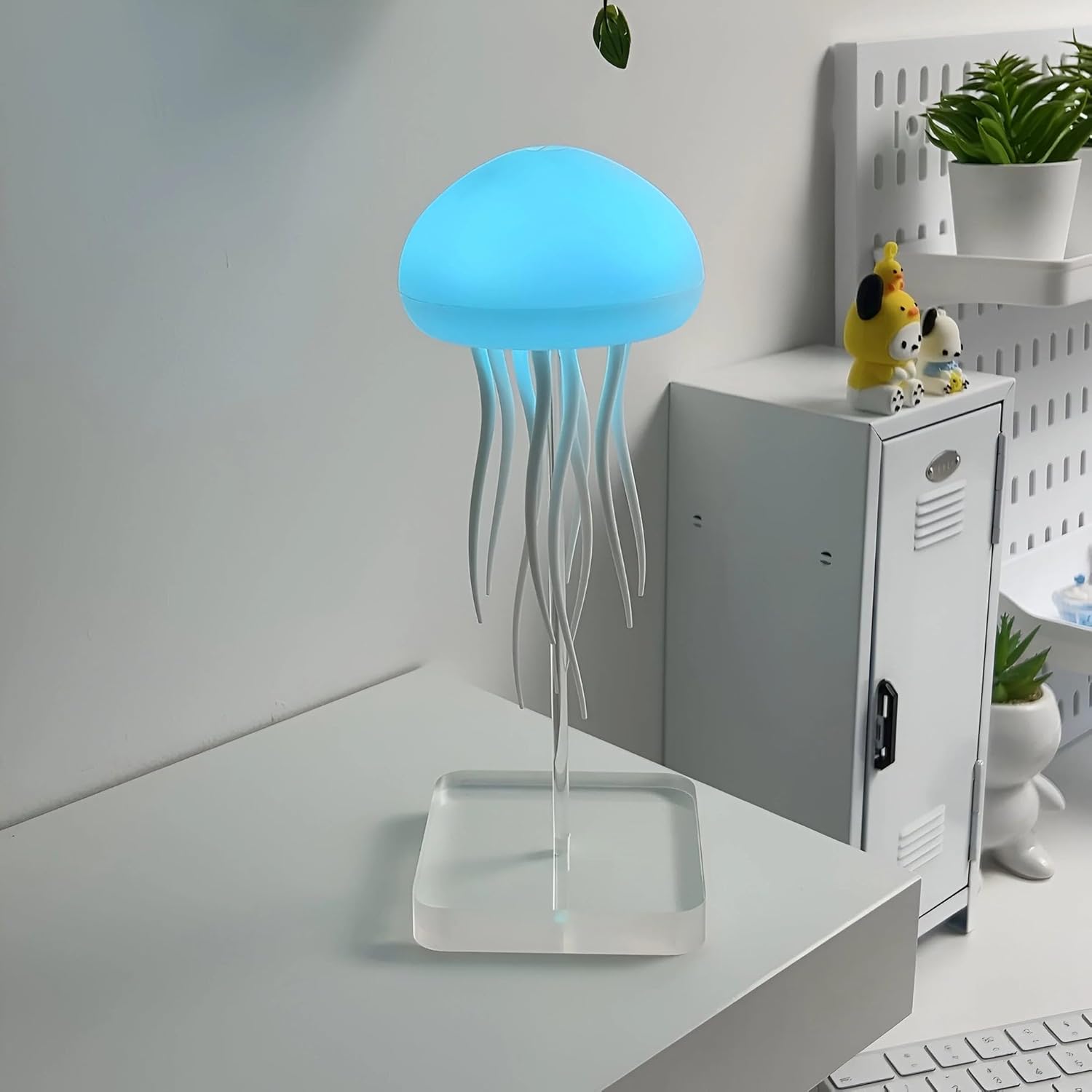 Rotating Jellyfish Lamp