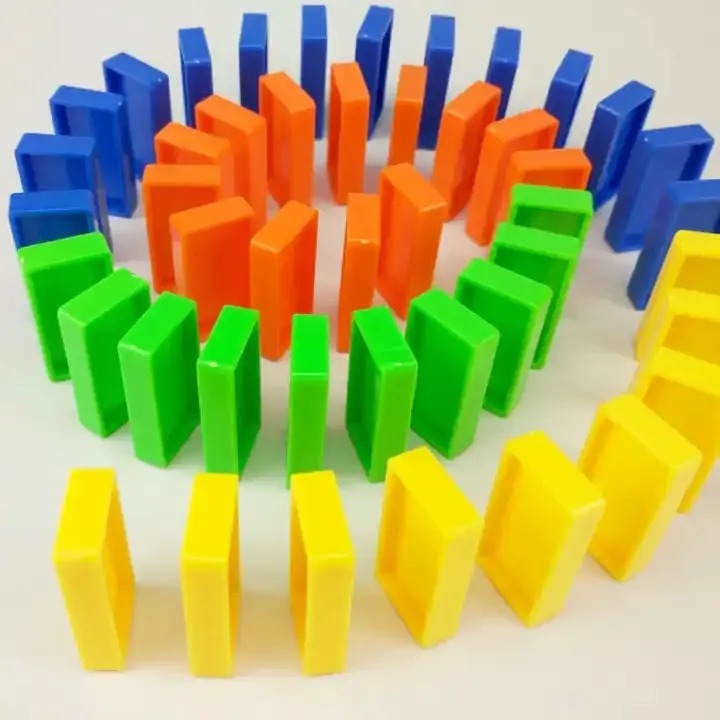Domino Train Toy Set