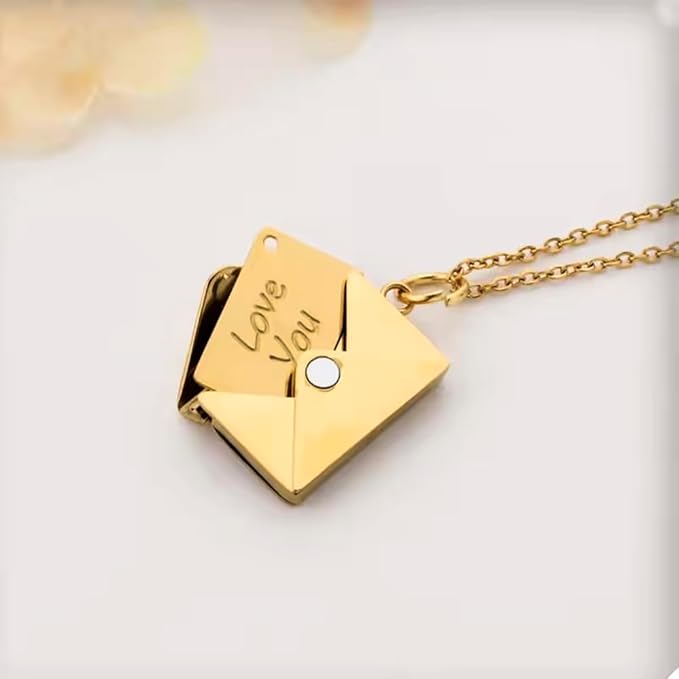 'Love You' Necklace + DIY Explosion Box