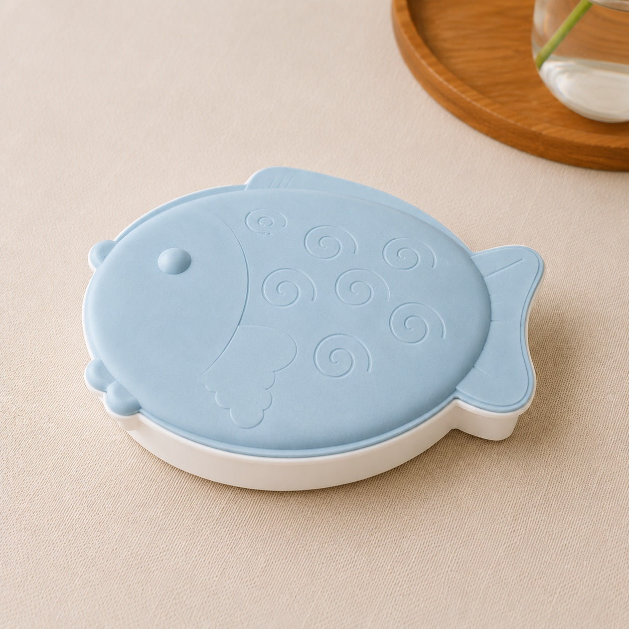 Fish-Shaped Snack Box