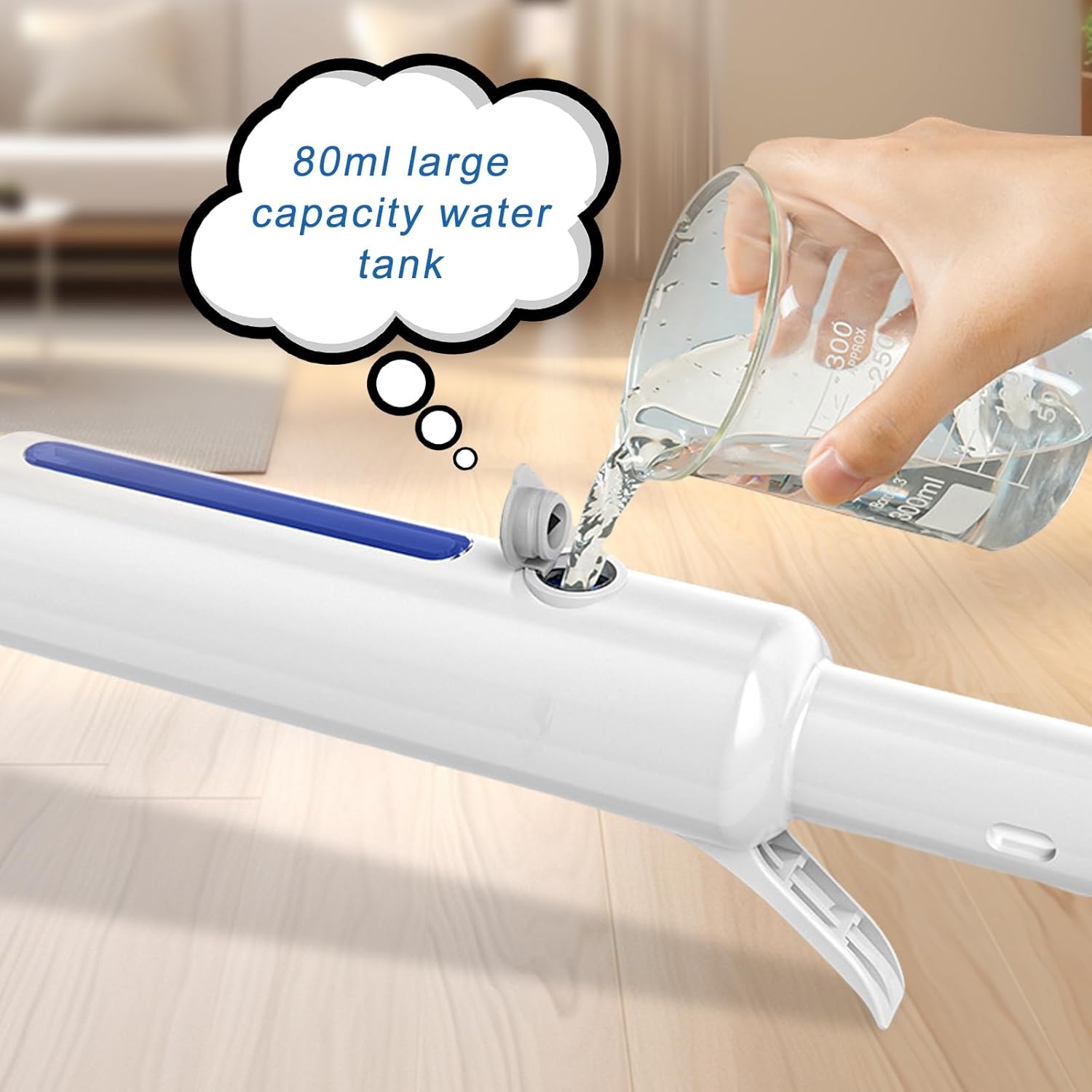 Dual-Sided Expandable Spray Window Cleaner