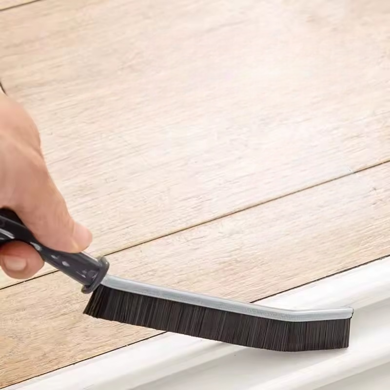 Precision Gap Cleaning Brush