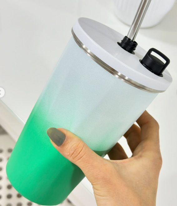 Gradient Sip Cup With Straw & Sip Lid