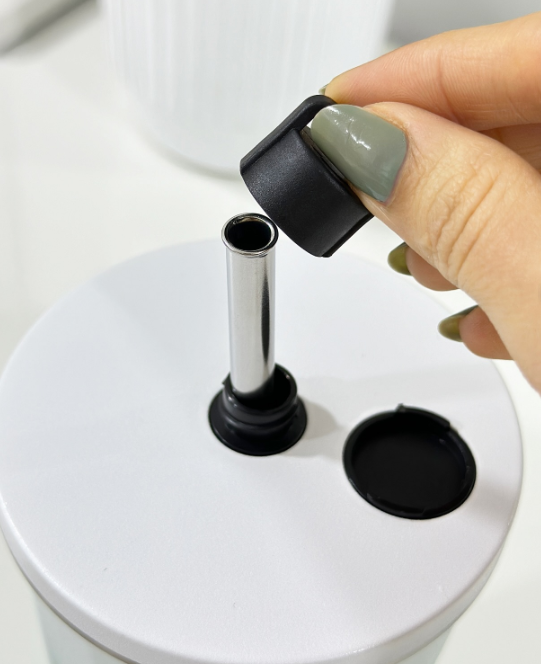 Gradient Sip Cup With Straw & Sip Lid