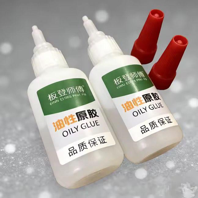 Strong Adhesive Oily Glue