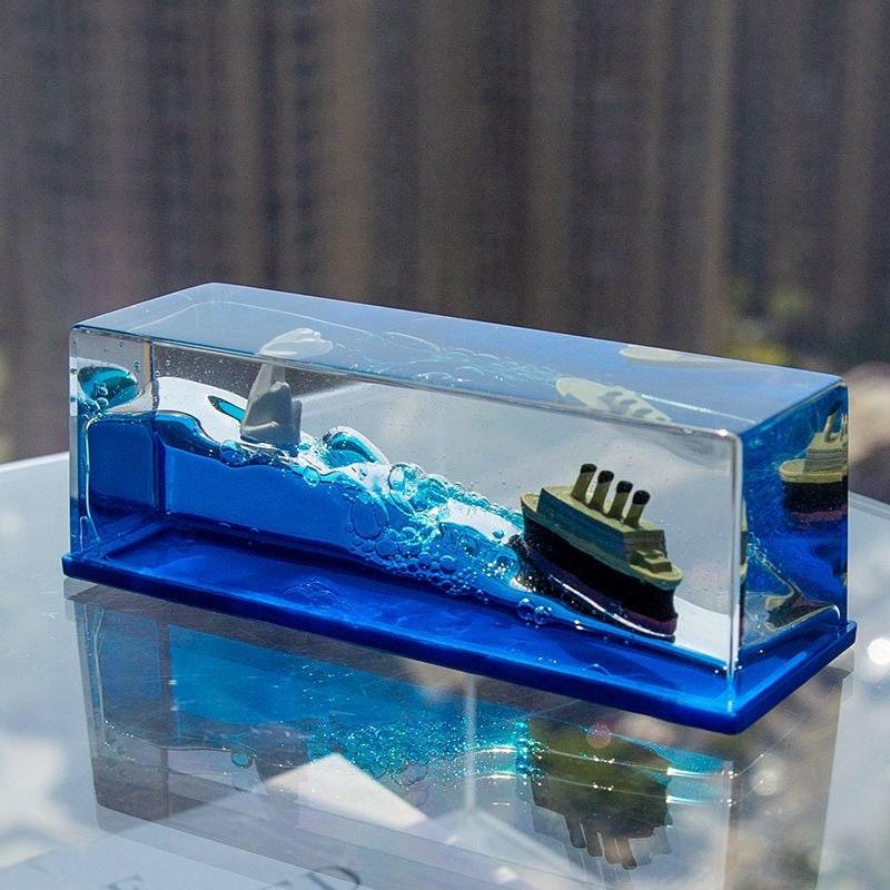The Unsinkable Titanic - 961stores